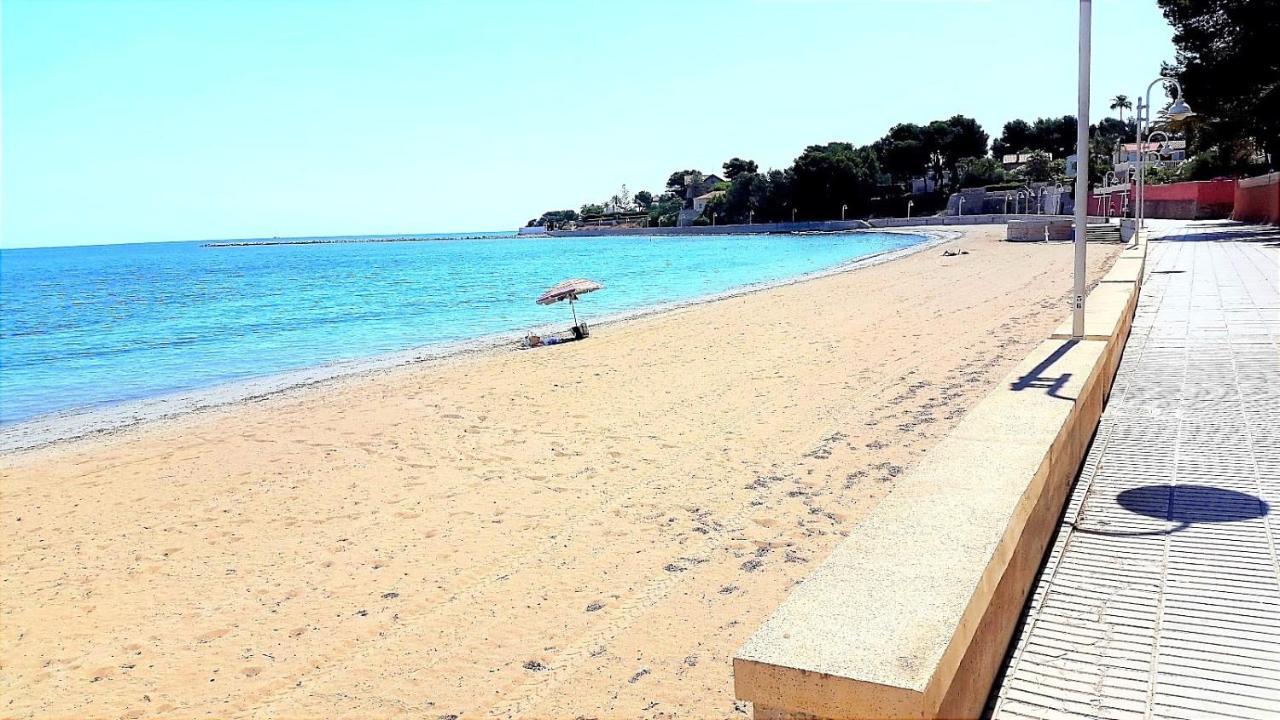 Apartamento Oasis Beach Denia Dış mekan fotoğraf